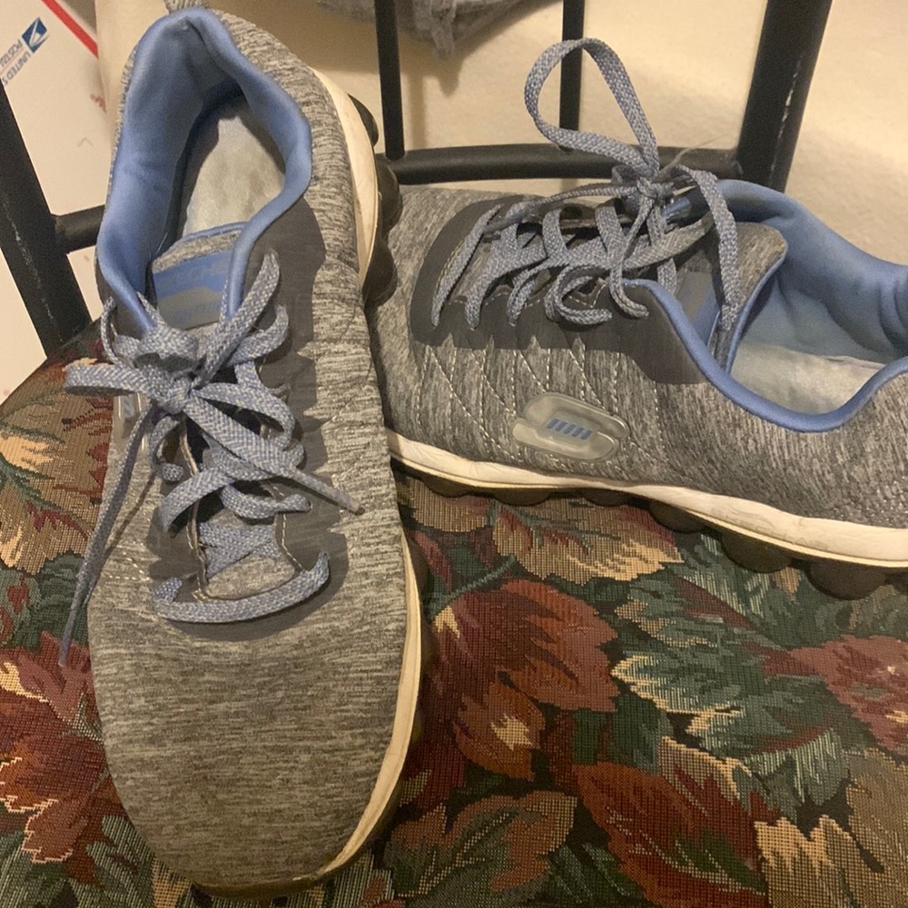 Skechers
